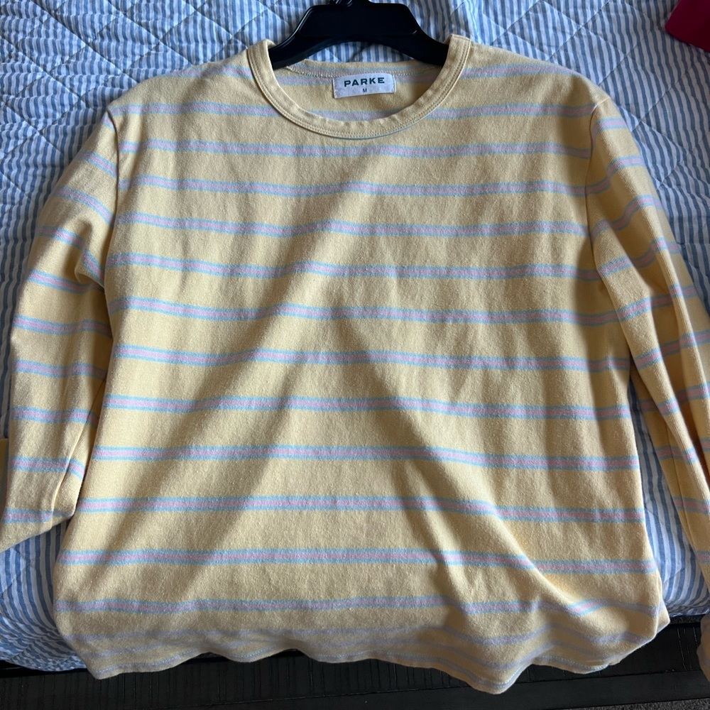 Medium parke long sleeve shirt.